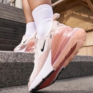 Nike Air Max 270 Women’s 8.5